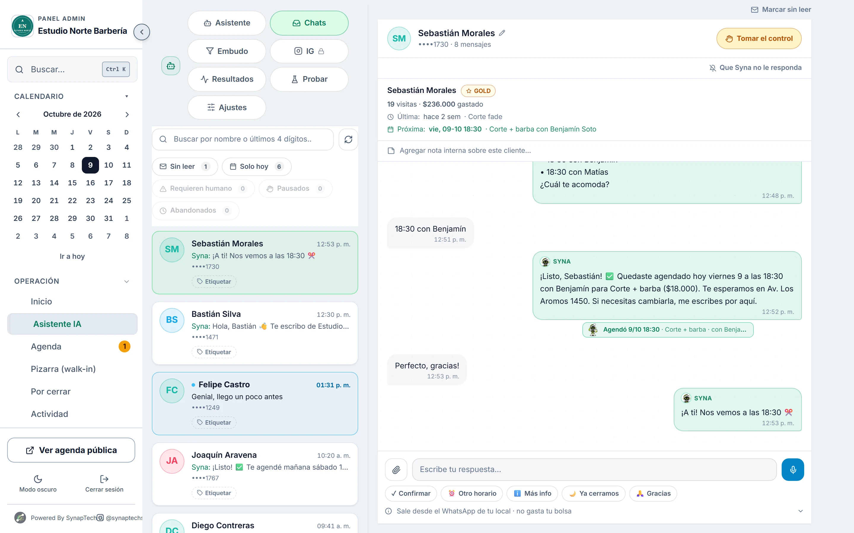 Bandeja de WhatsApp con una conversación atendida por el asistente